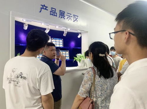 2019級智能科學與技術、電子信息工程及物聯網工程專業(yè)學生開展網絡信息技術研發(fā)實習